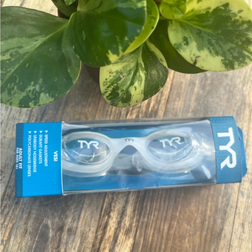 TYR SWIM GOGGLES DURA FIT GASKETS ADULT 16+ LOW PROFILE UNIBODY NOSE-BRIDGE NIB